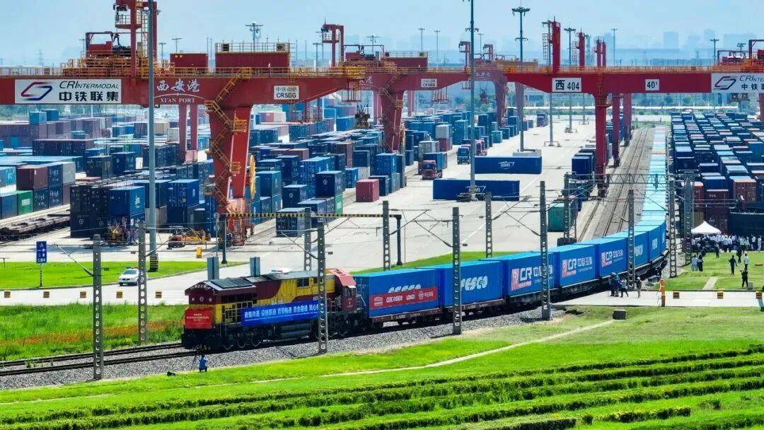 西安 織密亞歐物流網(wǎng)絡(luò)，樞紐能級(jí)再躍升，商品批發(fā)貿(mào)易迎風(fēng)起
